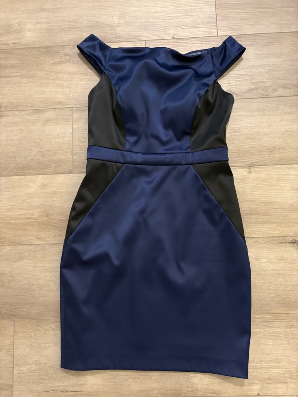 Jessica Simpson Navy Black Colorblock Sheath Dress Size 4
